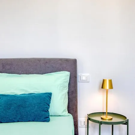 Vicino Ospedale Di - Palazzo Credaro Apartment